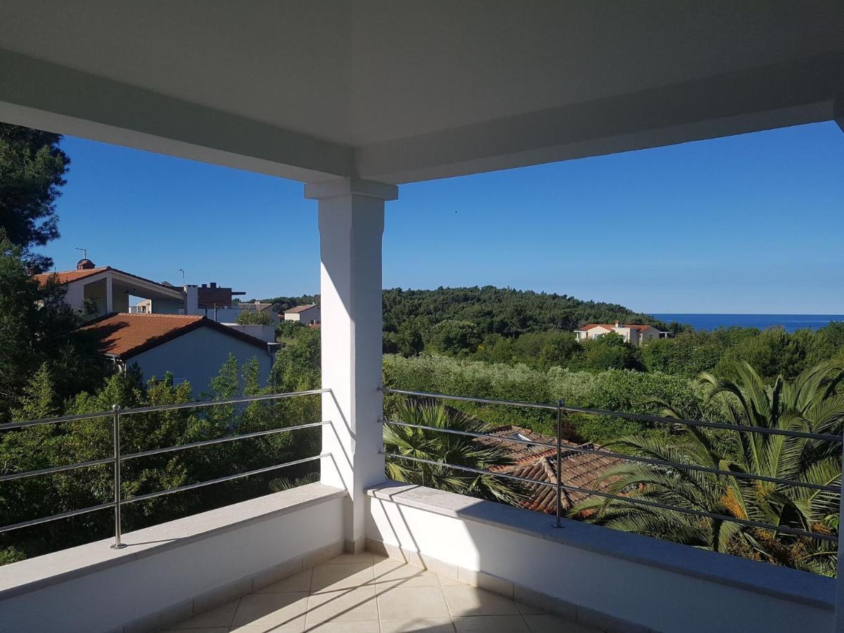 Villa Beautiful In Premantura With Private Pool And Sea View